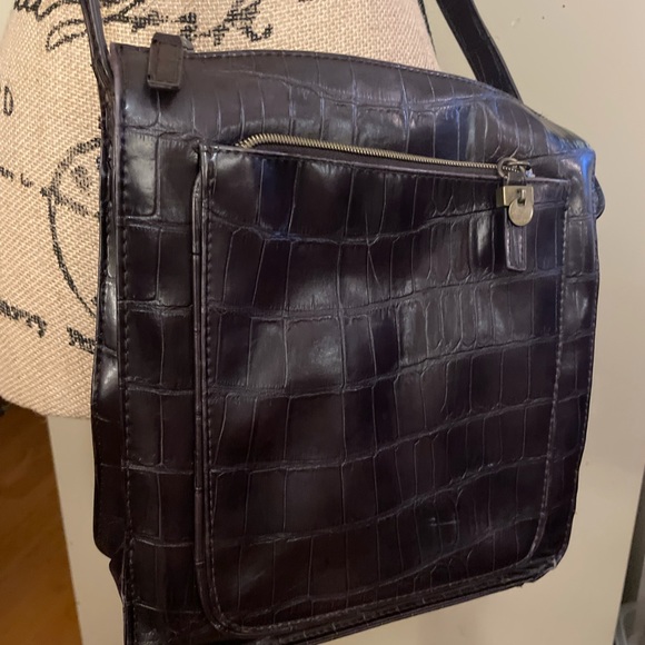 Relic Womens Shoulder Bag Black Crocodile Embossed Adjustable Strap Snap S - Picture 10 of 12